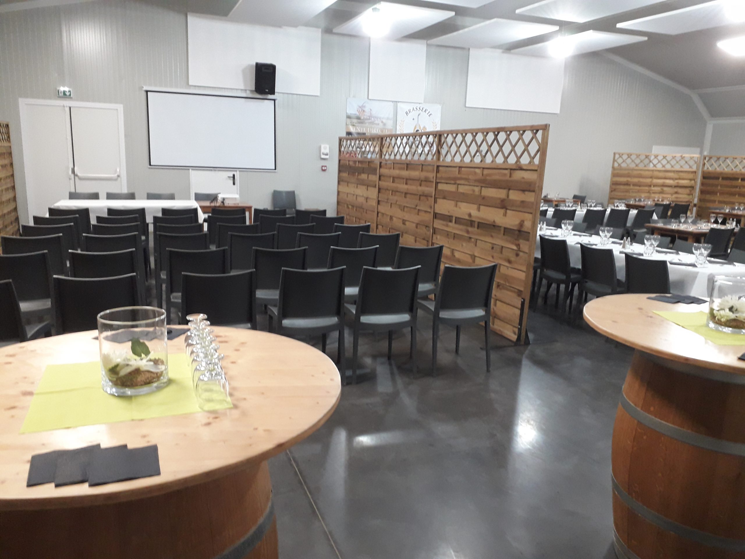 20190213_213431 Salle pour séminaires à Monferran-Savès
